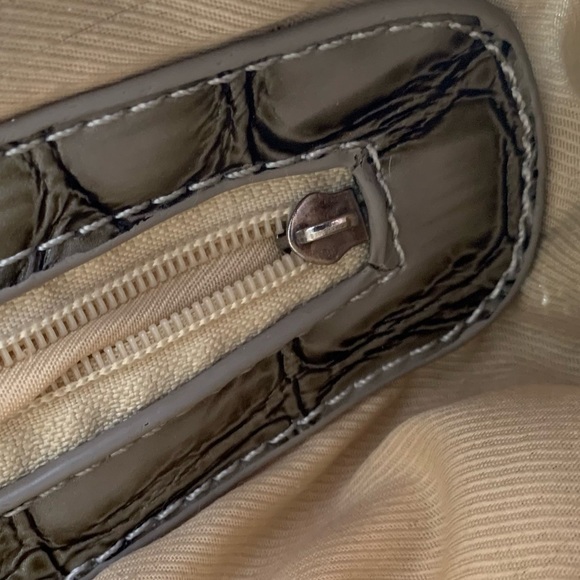 GUESS VINTAGE FAUX CROCODILE PRINT STRAP PURSE HAND BAG CROSSBODY - Picture 10 of 11